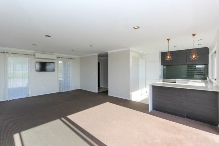 Photo of property in 5 Maunga Heights, Hurworth, New Plymouth, 4371