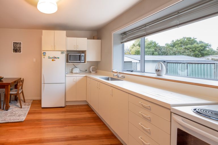 Photo of property in 18 Everest Street, Burnside, Christchurch, 8053