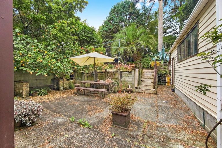 Photo of property in 77 King Street, Hikurangi, 0114