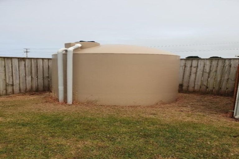 Photo of property in 20 Kaharoa Road, Patea, 4597