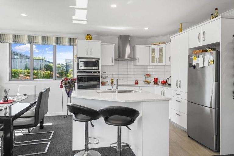 Photo of property in Waterview Estate, 86/4 Greystone Place, Omokoroa, 3114