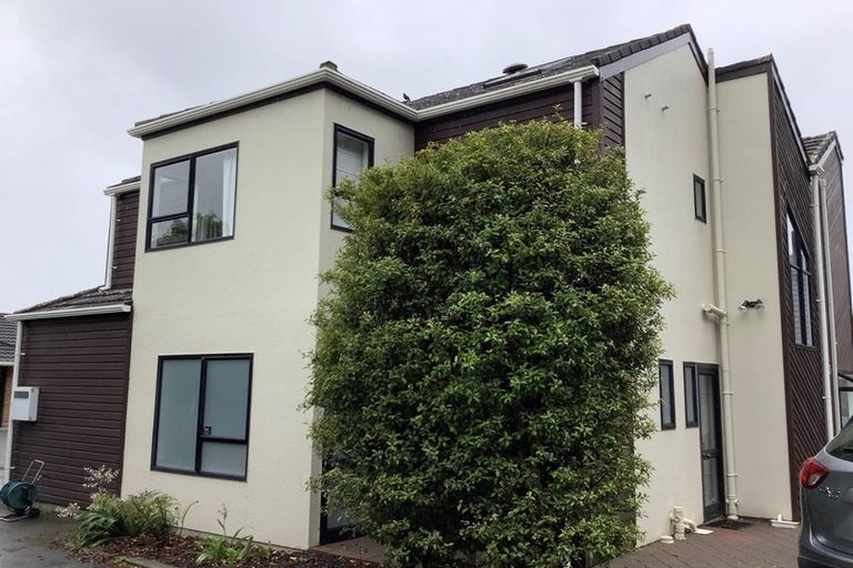 Photo of property in 1/27 Mawson Street, Waiwhetu, Lower Hutt, 5010