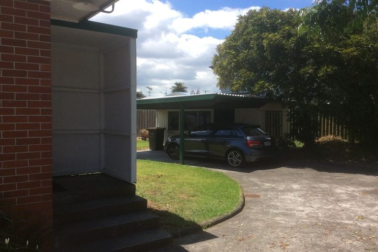 Photo of property in 77 Birdwood Avenue, Papatoetoe, Auckland, 2025