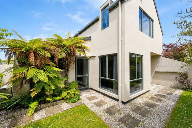 Photo of property in 1/455 Barbadoes Street, Edgeware, Christchurch, 8013