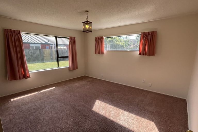 Photo of property in 134 Racecourse Road, Sockburn, Christchurch, 8042