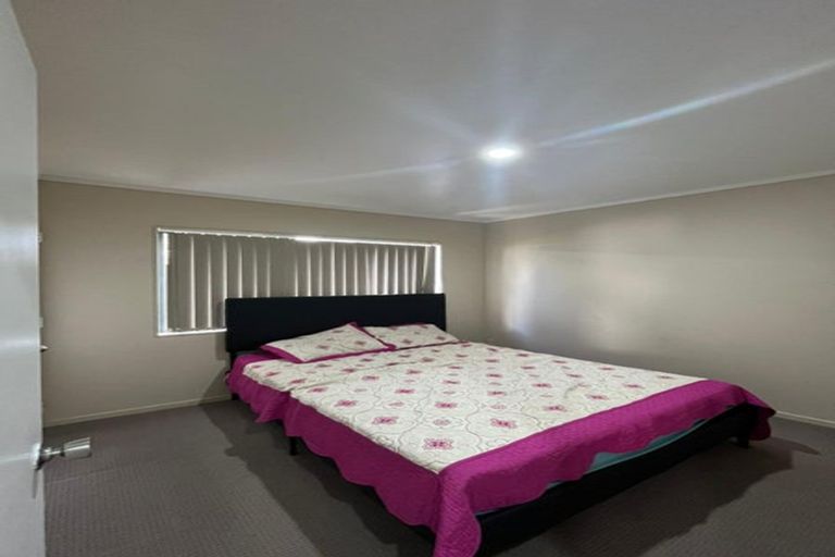 Photo of property in 243a Hill Road, The Gardens, Auckland, 2105