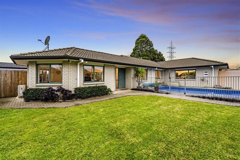 Photo of property in 18 Sample Road, Albany, Auckland, 0632