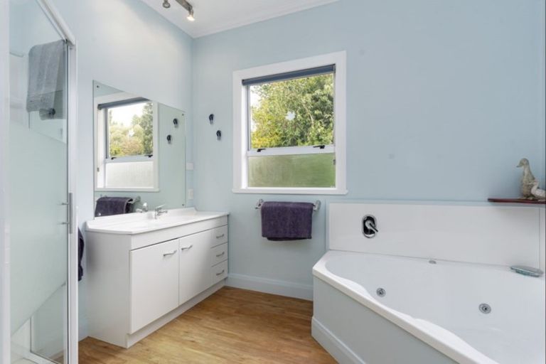 Photo of property in 175 Papawai Road, Papawai, Greytown, 5794