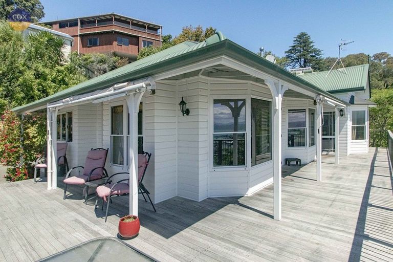 Photo of property in 23 Denholm Road, Hospital Hill, Napier, 4110