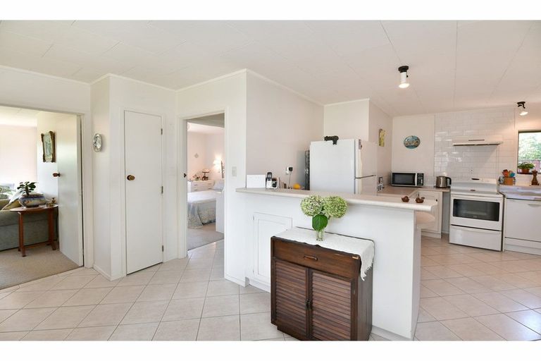 Photo of property in 37 Centreway Road, Orewa, 0931