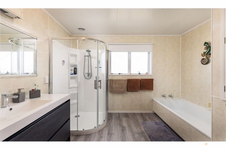 Photo of property in 11 Oxford Street, Waimate, 7924