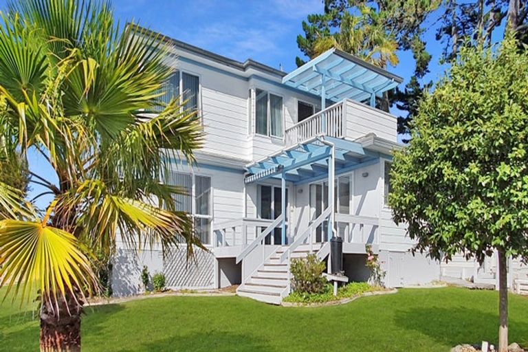 Photo of property in 26 Tatyana Place, Massey, Auckland, 0614