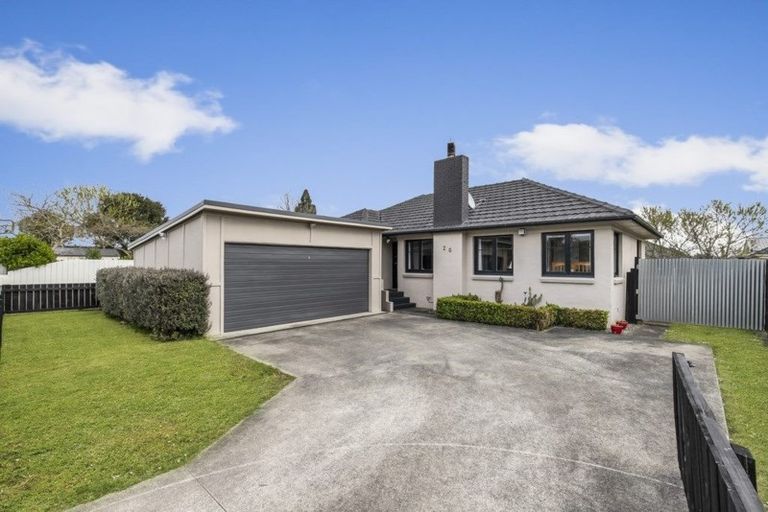Photo of property in 20 Grove Road, Papakura, 2110