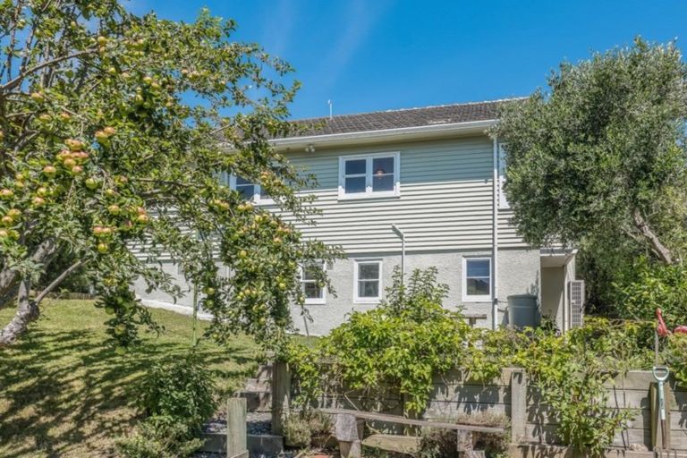 Photo of property in 8 Leveson Street, Strathmore Park, Wellington, 6022