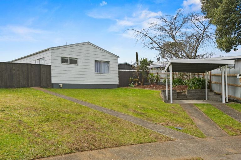 Photo of property in 15 Oleander Place, Bell Block, New Plymouth, 4312