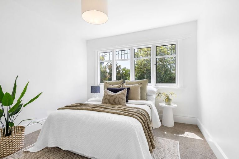 Photo of property in 166 Fendalton Road, Fendalton, Christchurch, 8052