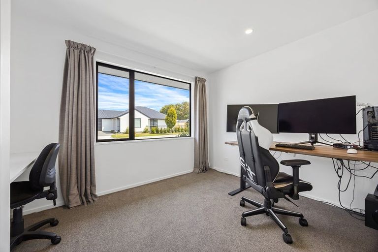 Photo of property in 1 Stonyer Street, Woodend, 7610