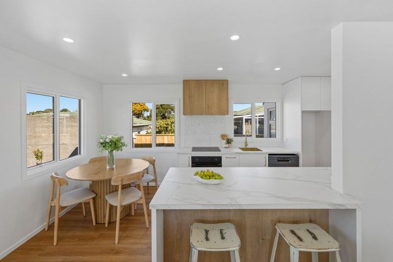 Photo of property in 160 South Road, Spotswood, New Plymouth, 4310