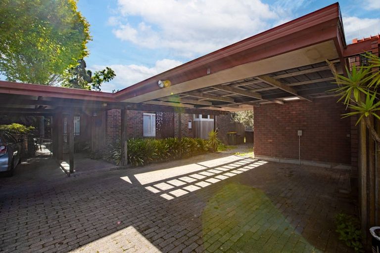 Photo of property in 18 Casey Avenue, Fairfield, Hamilton, 3214