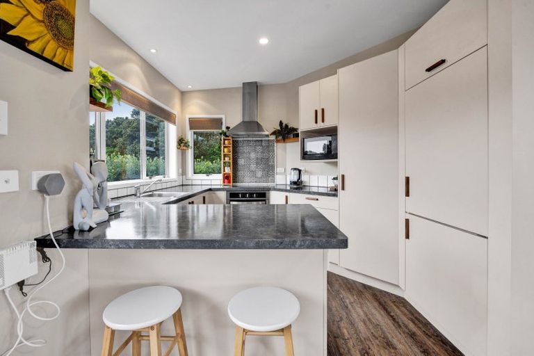 Photo of property in 22 Halse Place, Opunake, 4616