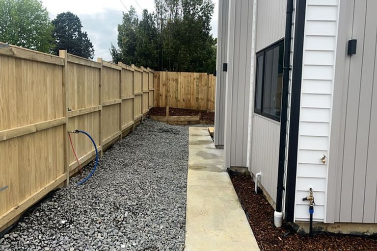 Photo of property in 83b Hutchinsons Road, Bucklands Beach, Auckland, 2014