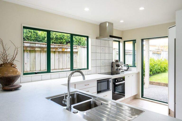 Photo of property in 2 Hanna Place, Havelock North, 4130