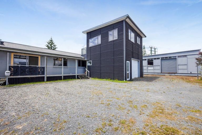 Photo of property in 14 West Quay, Waitara, 4320