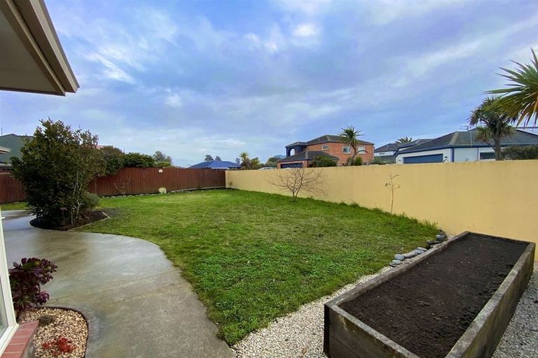 Photo of property in 17 Cockle Lane, Waimairi Beach, Christchurch, 8083