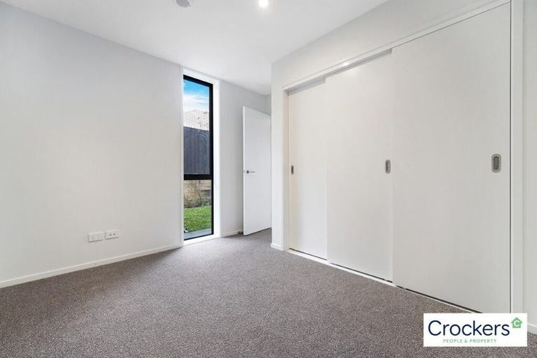 Photo of property in 1/2 Treasure Lane, Te Atatu South, Auckland, 0610