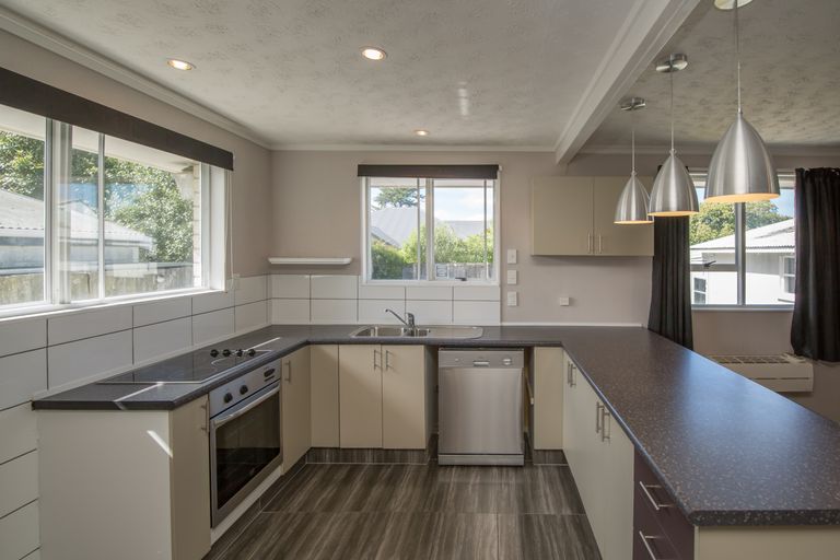 Photo of property in 2/29 Sandra Street, South New Brighton, Christchurch, 8062