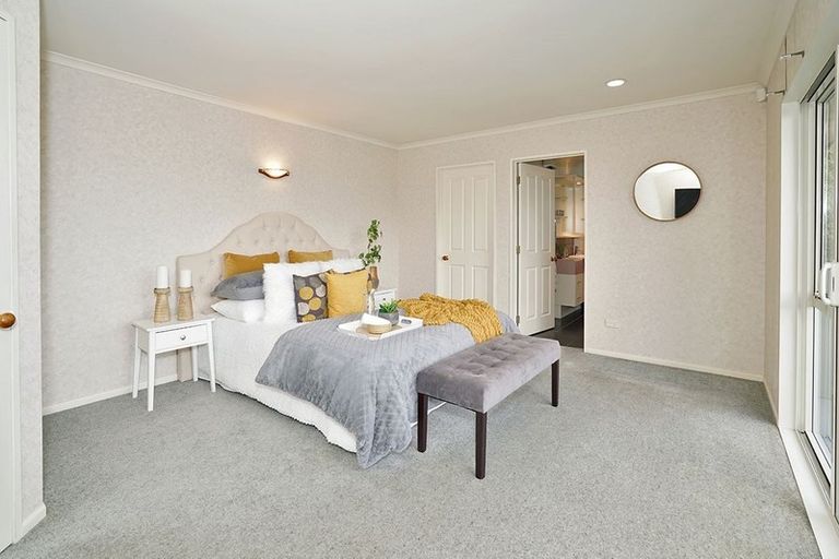 Photo of property in 52 Greenfield Drive, Western Heights, Hamilton, 3200