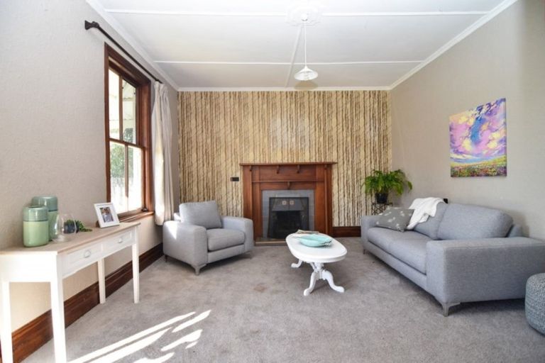 Photo of property in 35 Frederick Street, Carterton, 5713