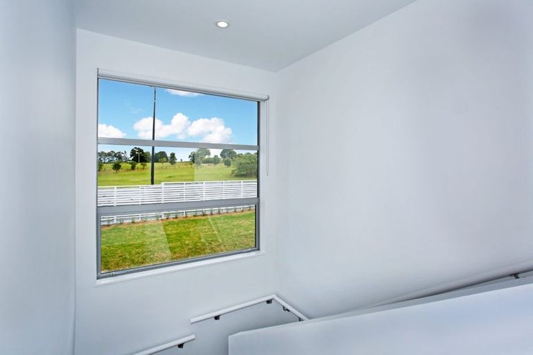 Photo of property in 79 Beatty Road, Pukekohe, 2120