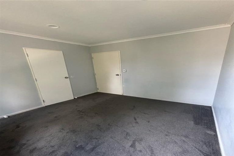 Photo of property in 226 Henderson Valley Road, Henderson, Auckland, 0612