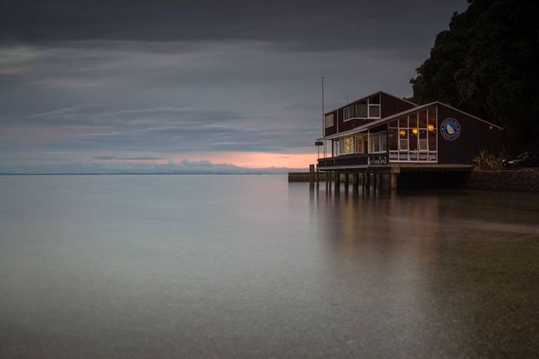 Photo of property in 441 Titirangi Road, Titirangi, Auckland, 0604