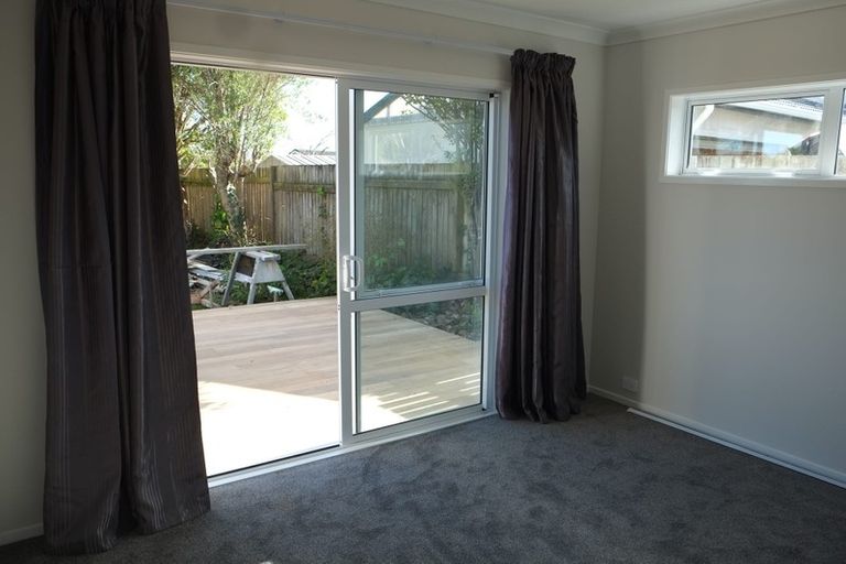 Photo of property in 7b Tawa Street, Waikanae, 5036