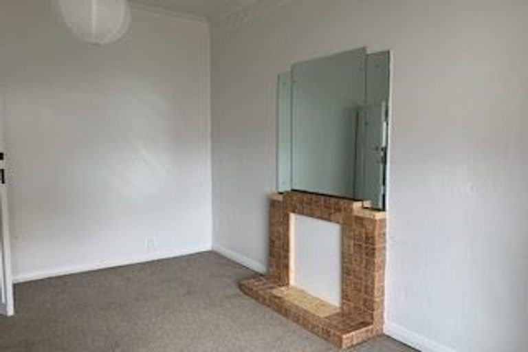 Photo of property in 27 Arlington Street, Mount Cook, Wellington, 6011