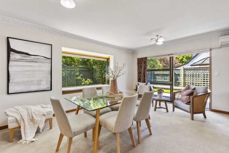 Photo of property in 3 Dresdan Court, Hokowhitu, Palmerston North, 4410