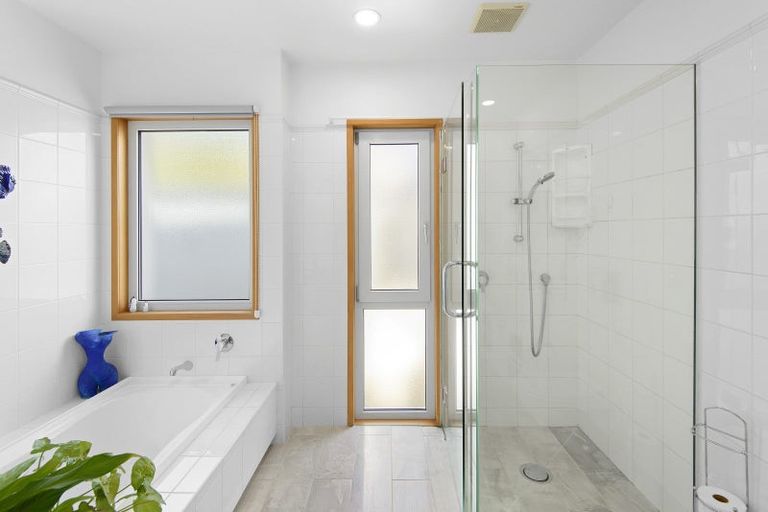 Photo of property in 27 Augusta Street, Redcliffs, Christchurch, 8081