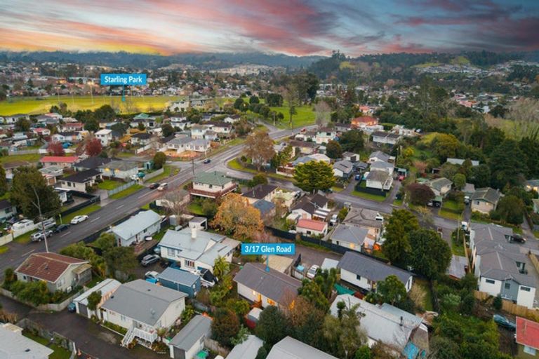 Photo of property in 3/17 Glen Road, Ranui, Auckland, 0612