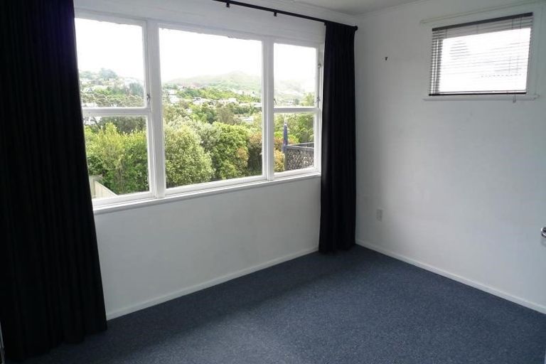 Photo of property in 19 Lynda Avenue, Paparangi, Wellington, 6037