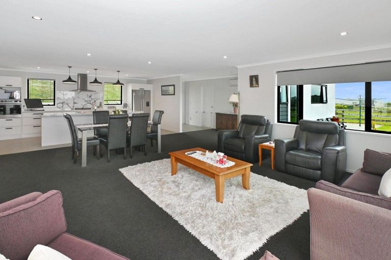 Photo of property in 16 Takutai Terrace, Ruatapu, Hokitika, 7883