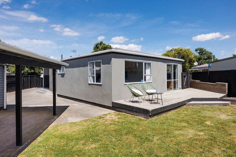 Photo of property in 108 Apollo Parade, Milson, Palmerston North, 4414