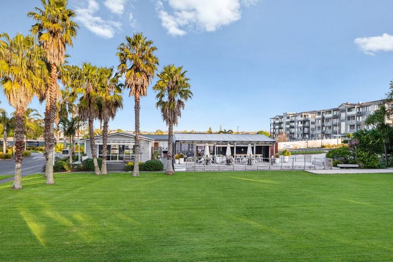 Photo of property in 38 Rewa Rewa Lane, Orewa, 0931