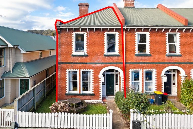 Photo of property in 1056 George Street, North Dunedin, Dunedin, 9016