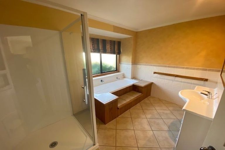 Photo of property in 3 Bellona Place, Flagstaff, Hamilton, 3210