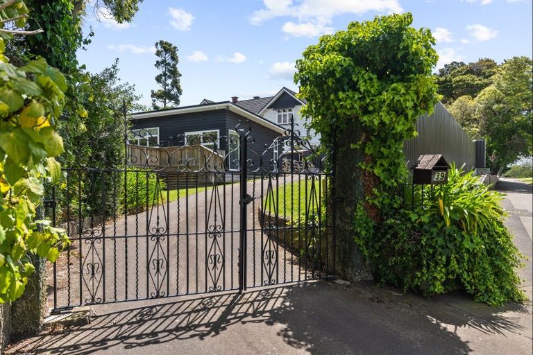 Photo of property in 39 Rainforth Street, Roslyn, Palmerston North, 4414