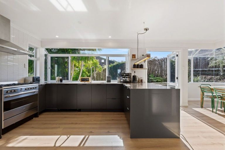 Photo of property in 6 Jessie Street, Parahaki, Whangarei, 0112