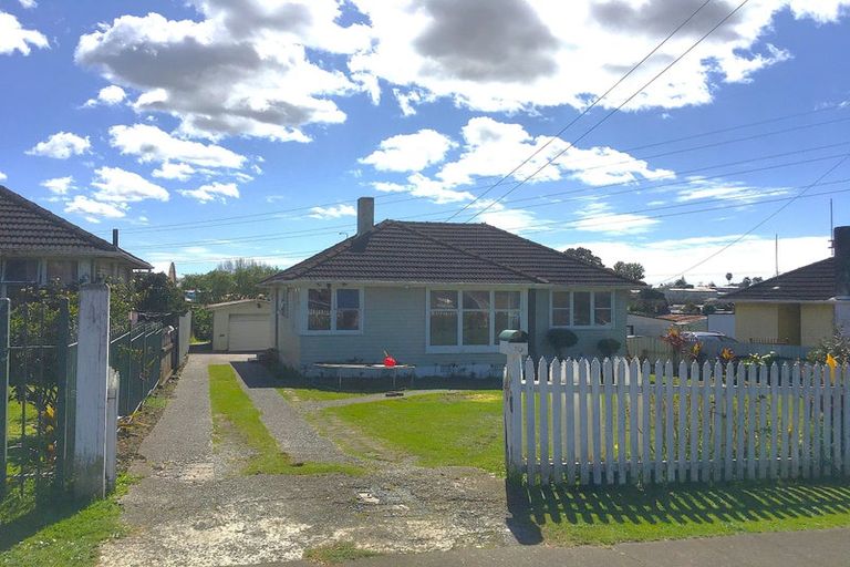 Photo of property in 10 Capstick Road, Otara, Auckland, 2023
