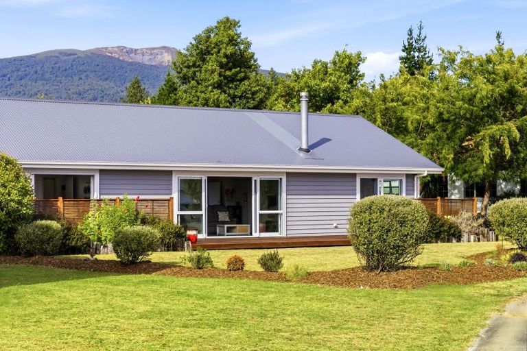 Photo of property in 35 Ngahana Place, Turangi, 3334